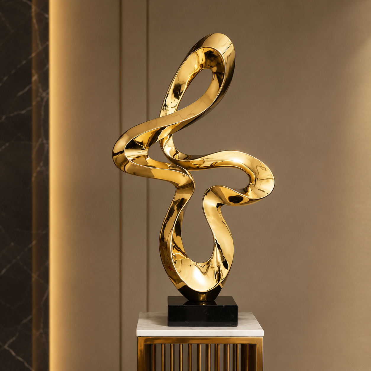Le Totem Skulptur – skulpturaler Akzent